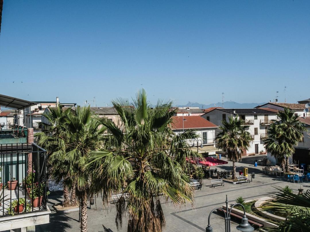 A' Piazzetta Appartamenti Marina di Schiavonea Esterno foto