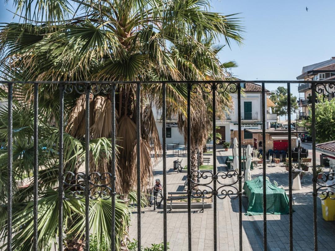 A' Piazzetta Appartamenti Marina di Schiavonea Esterno foto